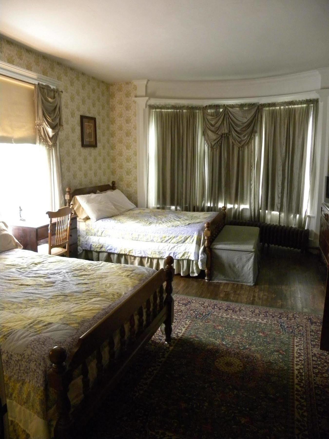Victorian Charm Inn Towanda Екстер'єр фото