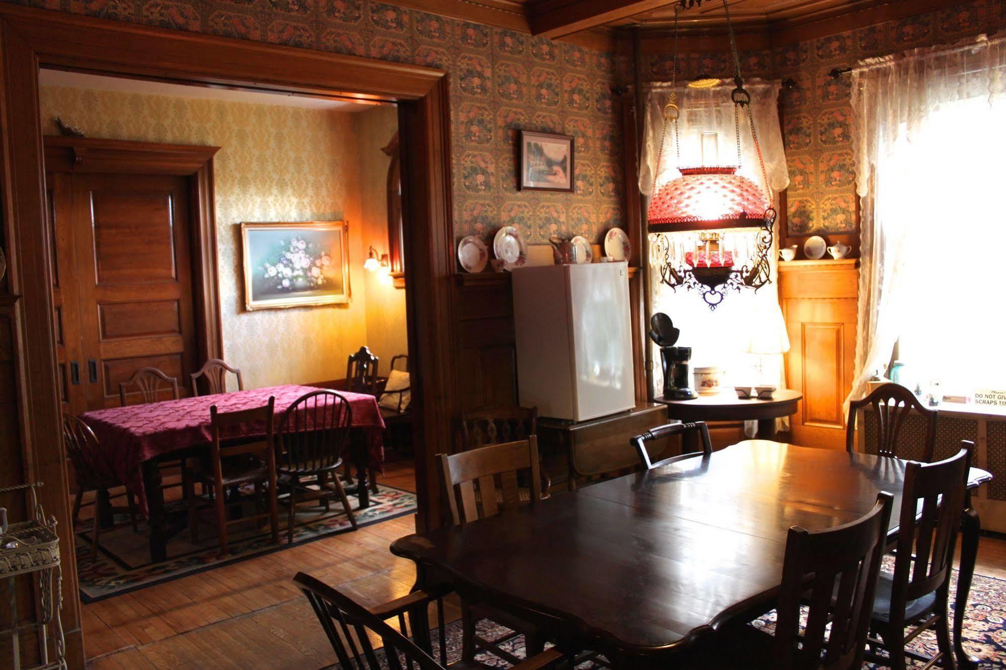 Victorian Charm Inn Towanda Екстер'єр фото